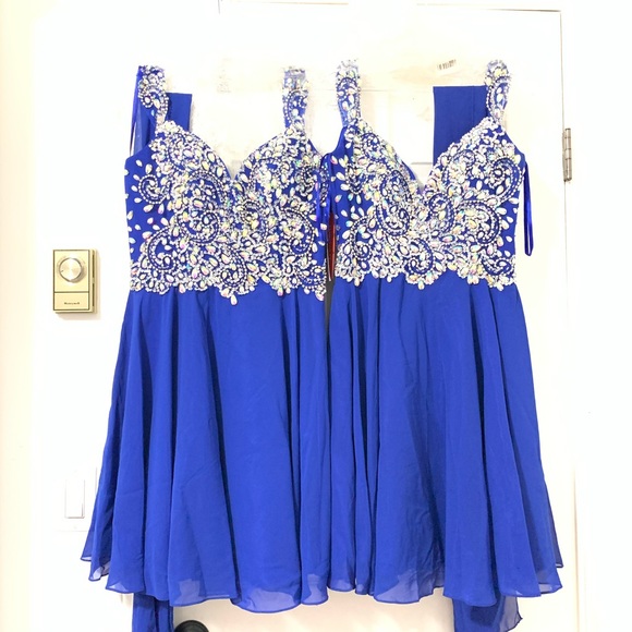Shortsleeved Embellished Bodice Short Prom Dress - Picture 2 of 8